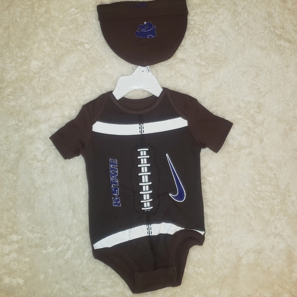 NWOT Gymboree light green knit sweater w striped colors at bottom, 4